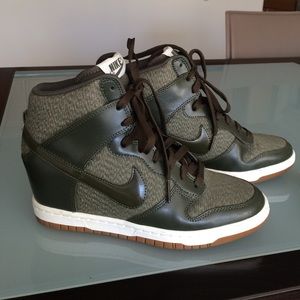 Nike Sky High Wedge Sneaker