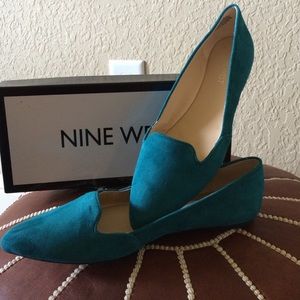 Beautiful suede teal colored flat.  Brand new!
