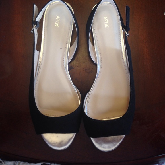 Apt 9 brand new black flats