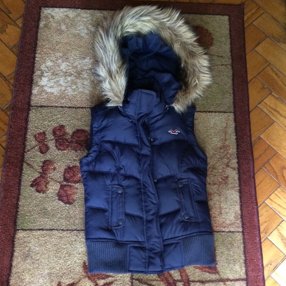 Hollister Vest