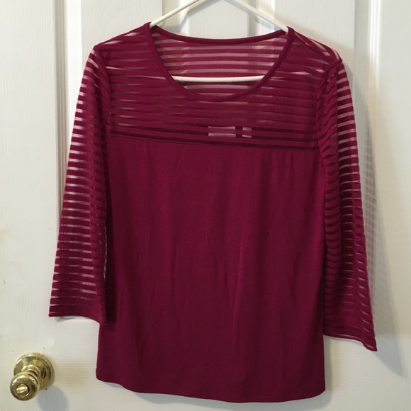 ✨ NWT NY&C RASPBERRY COLOR TOP✨