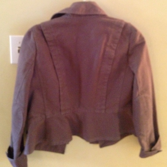 Spring coat - Picture 2 of 3