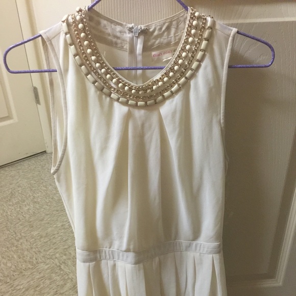 Beaded collar dress 🎀
