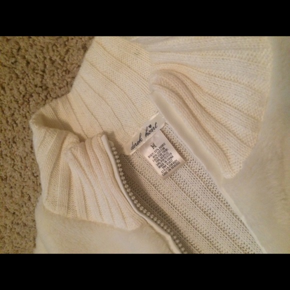 Derek heart vest - Picture 2 of 3