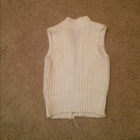 Derek heart vest - Picture 3 of 3