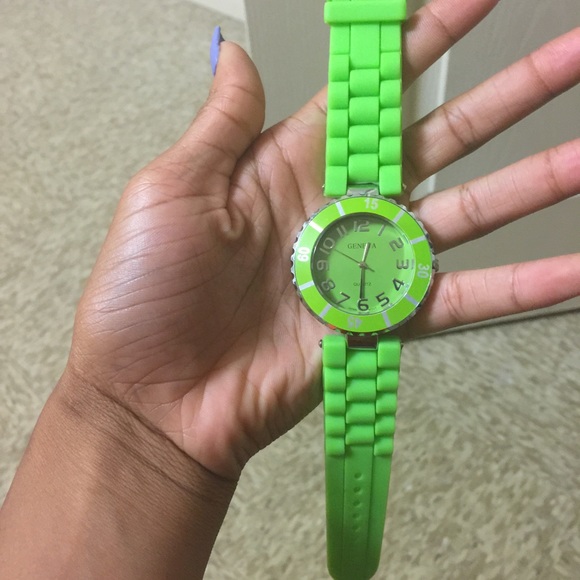 Watch 🎉 - Picture 1 of 1