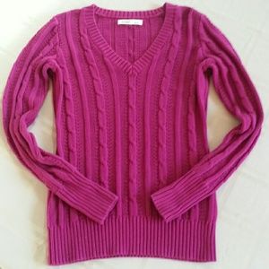 Old Navy Cable Knit V-Neck Sweater