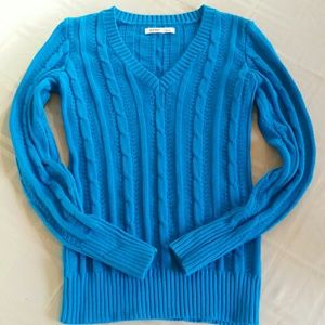 Old Navy Cable Knit V-Neck Sweater