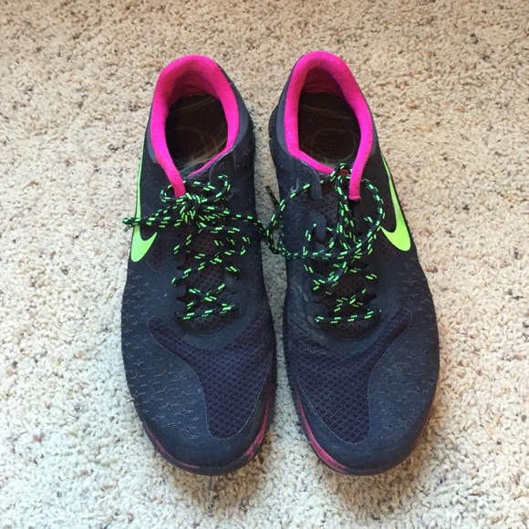 Nike shoes/ free run 4.0