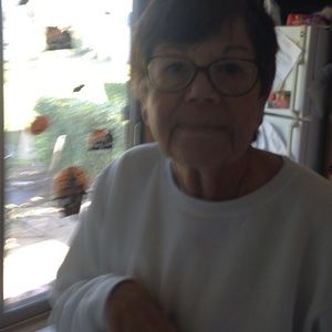 Meet your Posher, Lucia