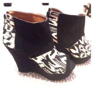 Black and White Heels!