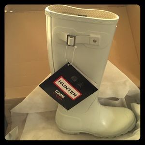 Chic hunter boots