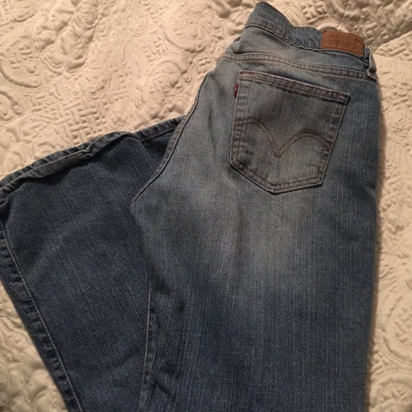 Levis jeans