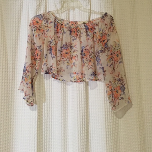Floral crop top!