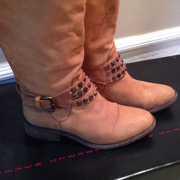 STEVE MADDEN Suede Boots - Picture 2 of 4