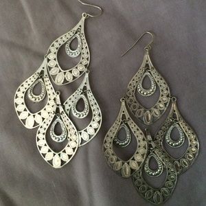 Dangle earrings