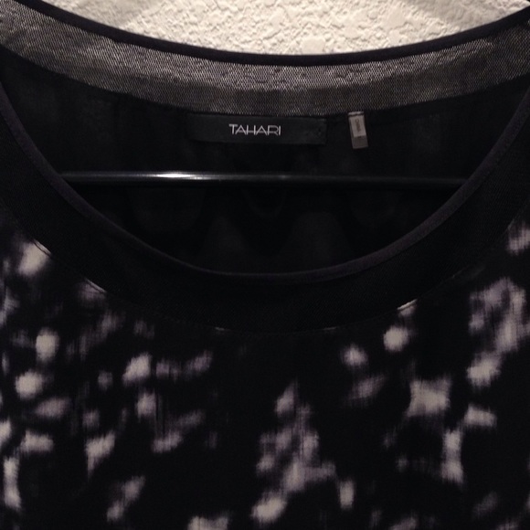 Elie Tahari Black Smudge Print Top - Picture 3 of 4