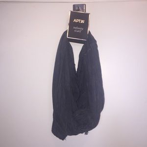 🎀ON HOLD FOR EMILY🎀 Infinity Scarf