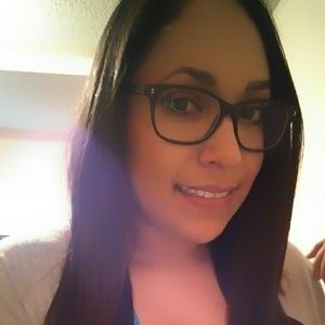 Meet your Posher, Marissa