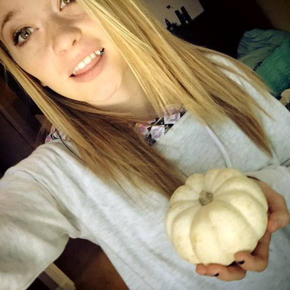 Meet your Posher, Lexi - Picture 1 of 1