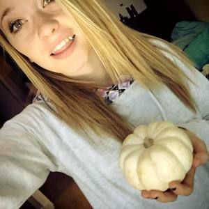 Meet your Posher, Lexi