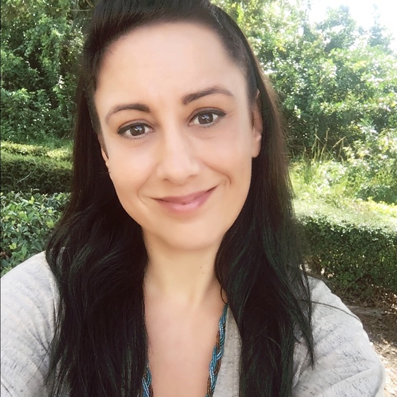 Meet your Posher, Michele