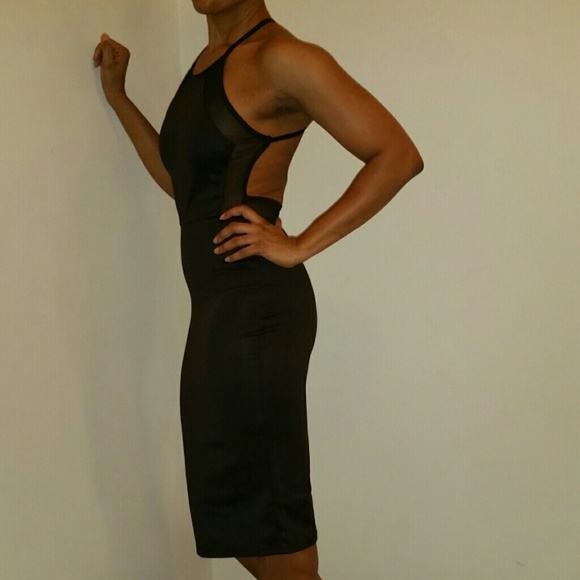 Beautiful Dress - Picture 4 of 4