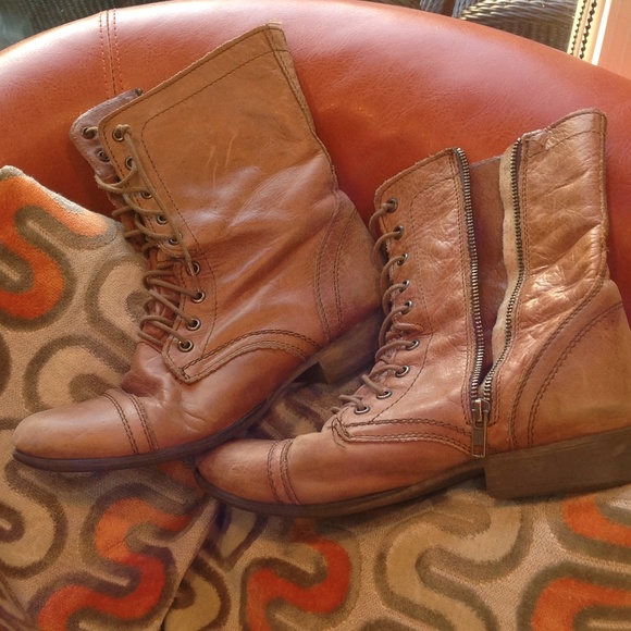 Steve Madden pre loved boots