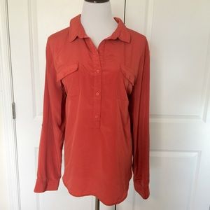 🎉SALE🎉 Flowy coral silk-like blouse