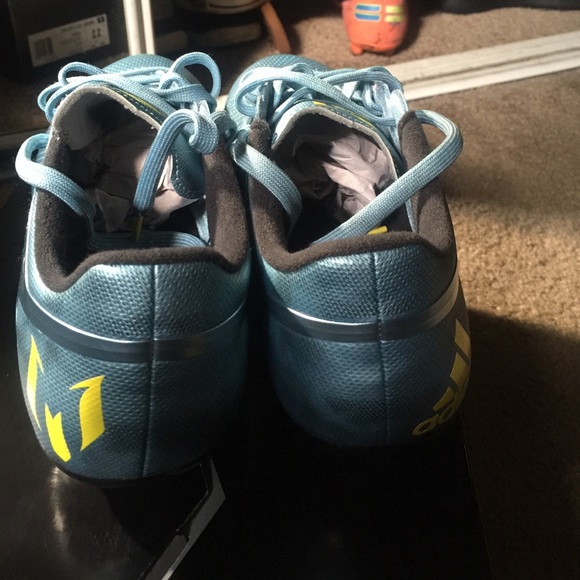 Messi 15.3 soccer Cleats - Picture 3 of 4