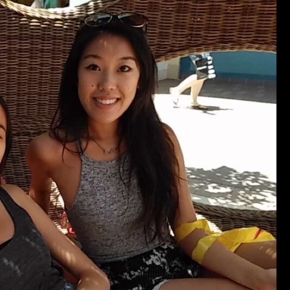 meet your posher! - Picture 1 of 1