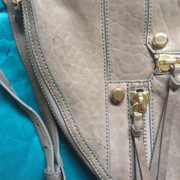 Meet your Posher, Betsy - Picture 2 of 3