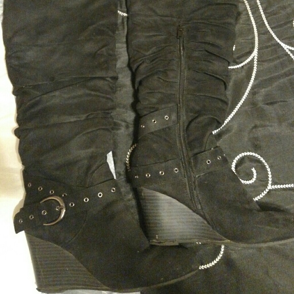 Over-the-knee boots, 6.5