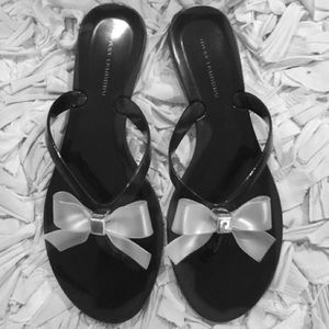 Chinese Laundry Slippers