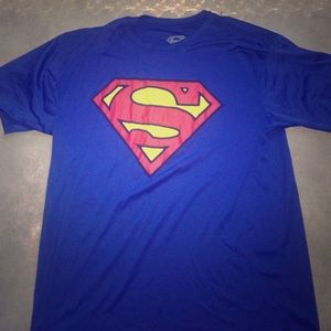 Athletic graphic tee