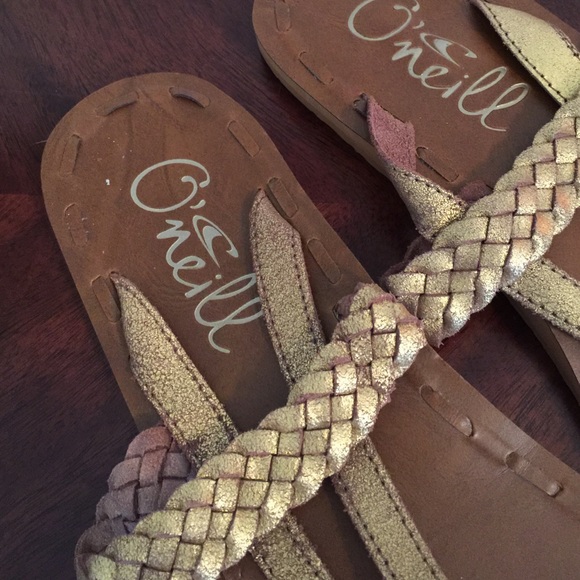 O'Neill Flip Flops - Picture 2 of 4