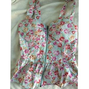 Love culture front zip up peplum top