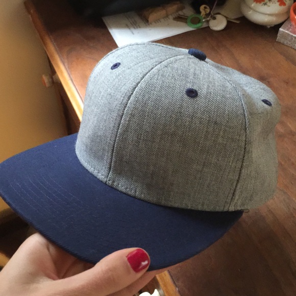 baseball cap - Picture 2 of 4