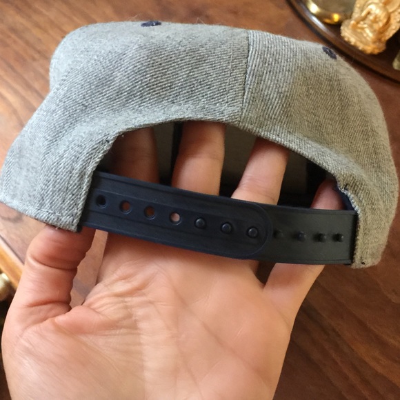 baseball cap - Picture 3 of 4