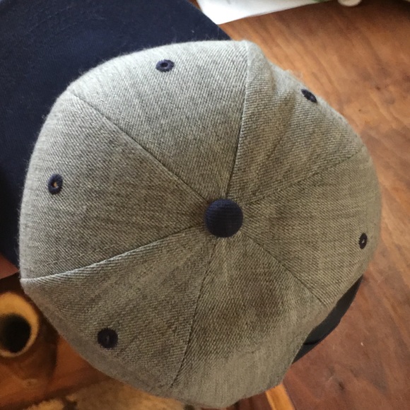 baseball cap - Picture 4 of 4