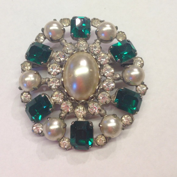 Antique Green Pearl Rhinestone Oval Brooch Pin