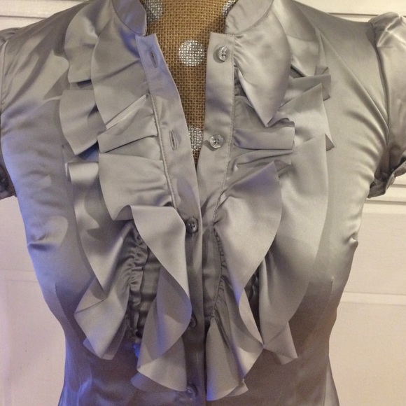 Ann Taylor button down - Picture 2 of 2