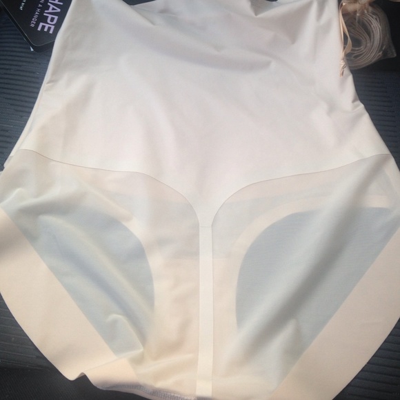 SOLD- Beige- shaper - Picture 2 of 3