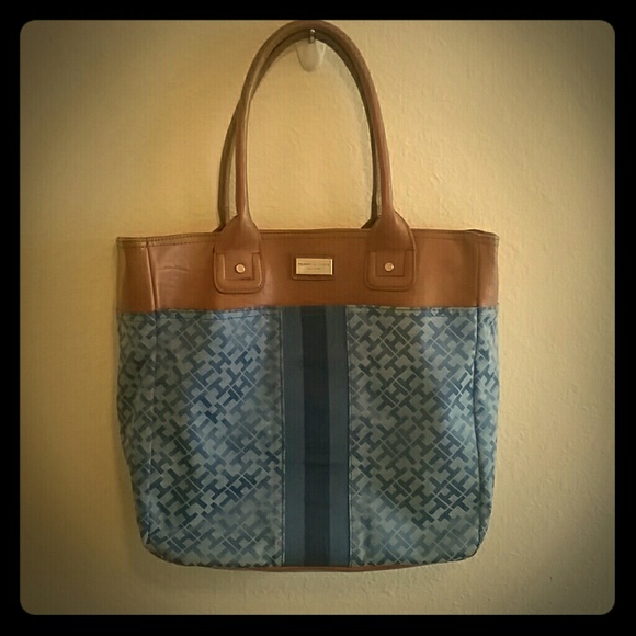 Tommy Hilfiger Tote