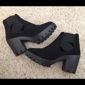 BOSTON Boots