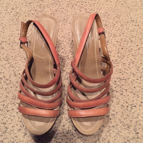 Linea Paolo strappy Nude wedges. Size 7.5.