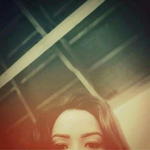 Meet your Posher, Elena