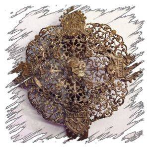 1800s Antique King Hold Filigree Clip Pin Detailed