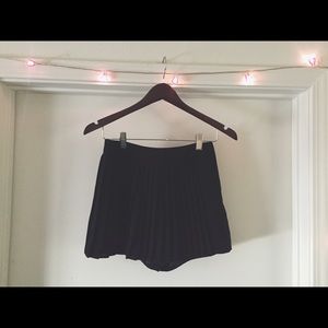 TopShop Navy Blue Pleated SKORT