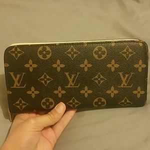High quality designer inspired wallet.